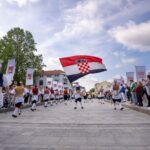 Slika prikazuje festival "SVI zaJEDNO HRVATSKO NAJ", festival nematerijalne i kulturne baštine grada Vukovara